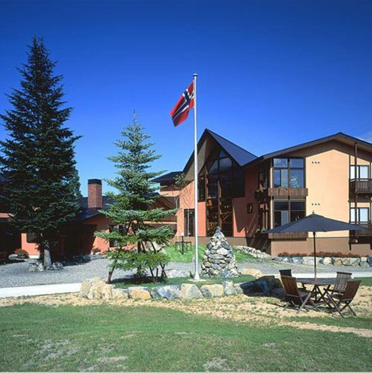 Hakuba Alpine Hotel Exterior photo